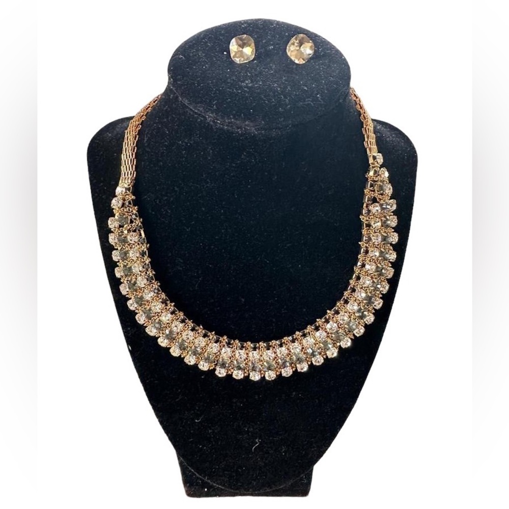 Crystal Embedded Necklace with Stud Earrings
